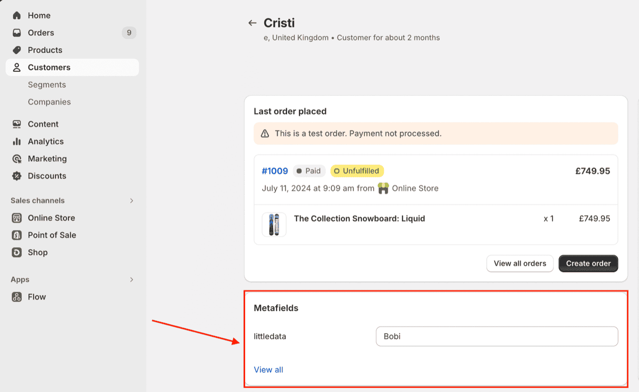 Shopify customer profile with a value in the Metafields section